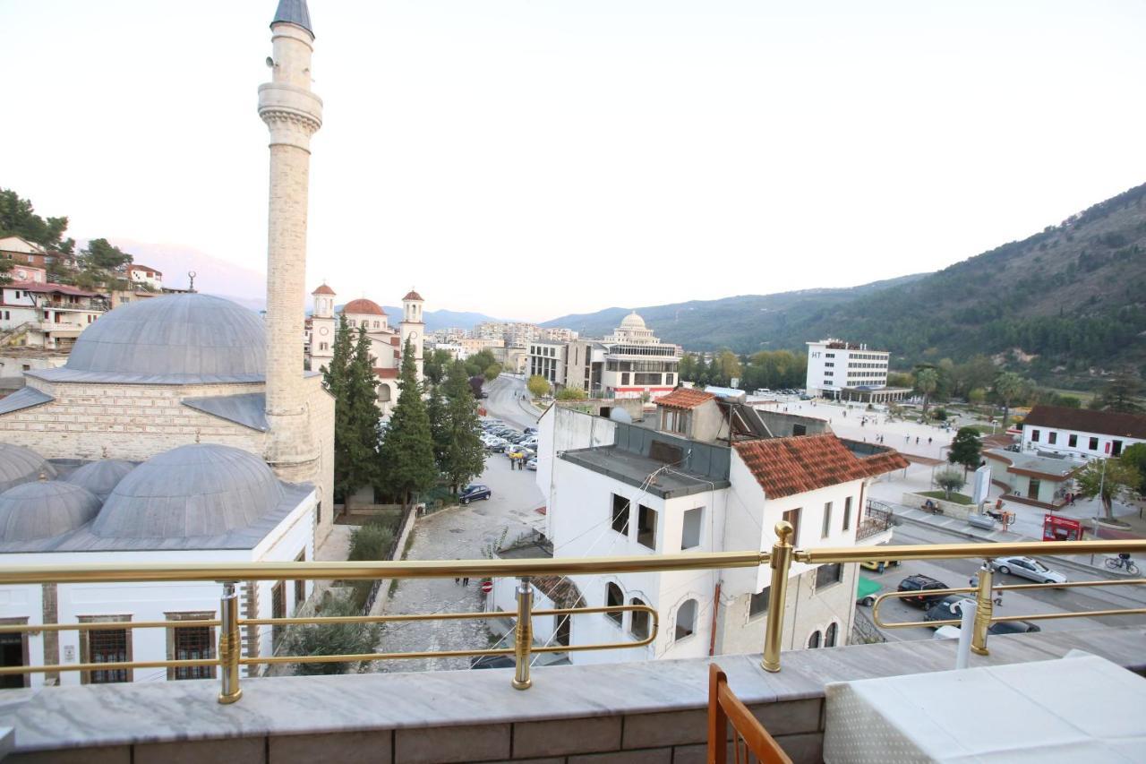 Hotel Pasarela Berat Exteriér fotografie