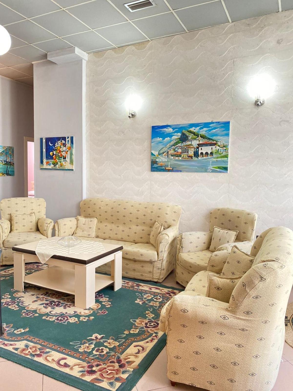 Hotel Pasarela Berat Exteriér fotografie